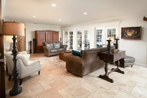 Living - 1635 Sequoia Way, Dixon, CA 95620 photo 4 of 8