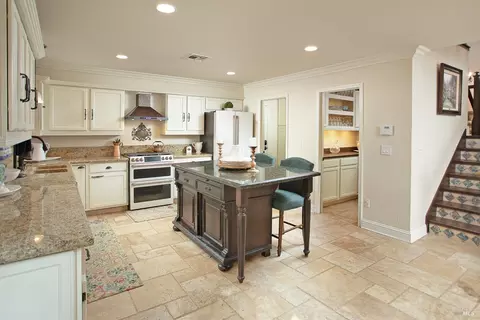 Kitchen - 1635 Sequoia Way, Dixon, CA 95620 photo 2 of 8