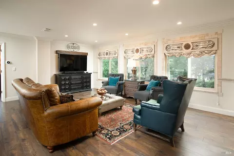 Living - 1635 Sequoia Way, Dixon, CA 95620 photo 6 of 8