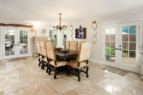 Dining - 1635 Sequoia Way, Dixon, CA 95620 photo 3 of 4