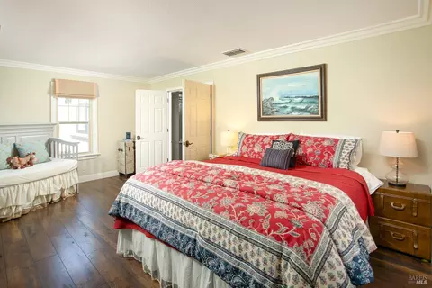 Bedroom - 1635 Sequoia Way, Dixon, CA 95620 photo 7 of 9