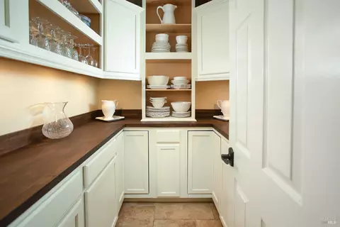 Kitchen - 1635 Sequoia Way, Dixon, CA 95620 photo 4 of 8