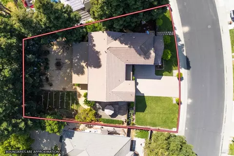 View/Area - 1635 Sequoia Way, Dixon, CA 95620 photo 1 of 1