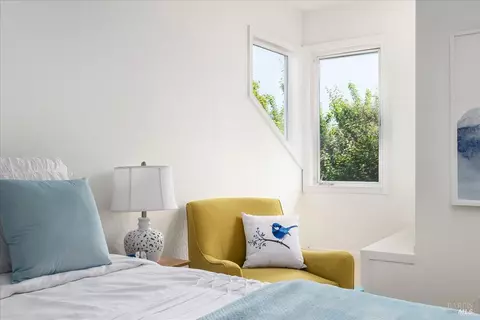 Bedroom - 612 Wateree St, Sausalito, CA 94965 photo 4 of 4