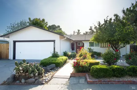 455 Priddy Dr, Dixon, CA 95620