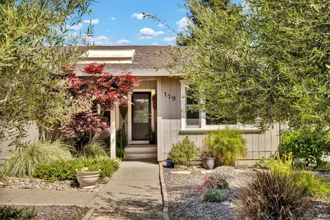 Exterior - 119 Smith Ct, Healdsburg, CA 95448 photo 3 of 22
