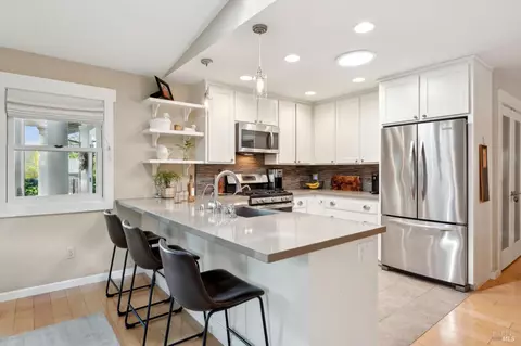 Kitchen - 119 Smith Ct, Healdsburg, CA 95448 photo 1 of 2