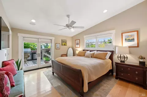 Bedroom - 119 Smith Ct, Healdsburg, CA 95448 photo 1 of 3