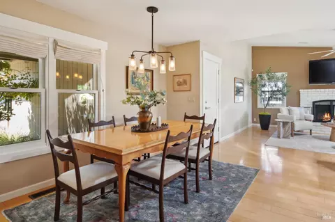 Dining - 119 Smith Ct, Healdsburg, CA 95448 photo 2 of 2