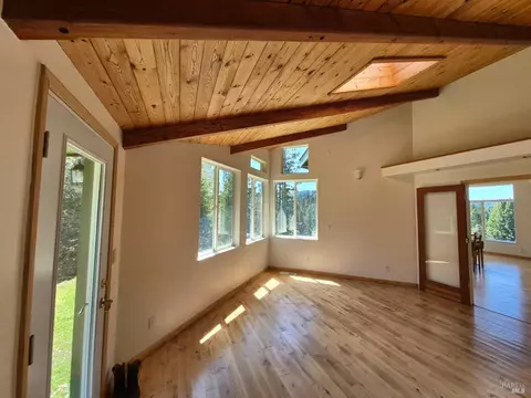 Living - 16770 Branscomb Rd, Branscomb, CA 95417 photo 3 of 5