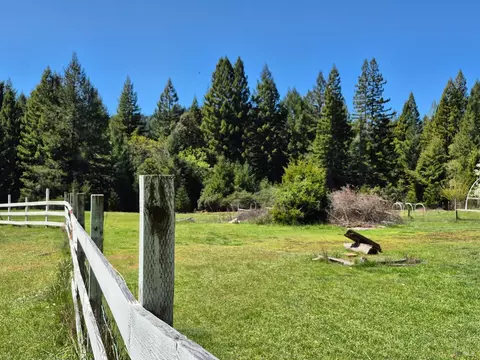 Exterior - 16770 Branscomb Rd, Branscomb, CA 95417 photo 32 of 40