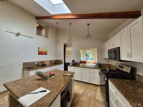 Kitchen - 16770 Branscomb Rd, Branscomb, CA 95417 photo 5 of 5
