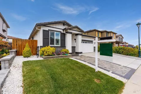 773 Telford Dr, Vacaville, CA 95687