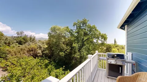 Exterior - 125 Oakbrook Ln, Cloverdale, CA 95425 photo 12 of 17
