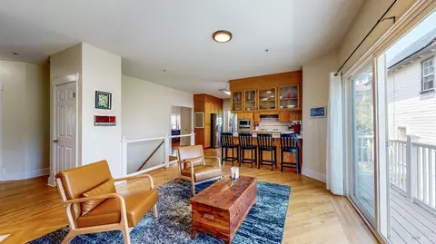 Living - 125 Oakbrook Ln, Cloverdale, CA 95425 photo 5 of 7