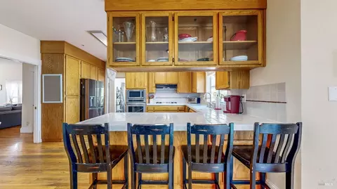 Kitchen - 125 Oakbrook Ln, Cloverdale, CA 95425 photo 2 of 3