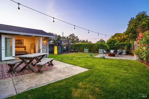Exterior - 229 Cardinal Rd, Mill Valley, CA 94941 photo 14 of 17