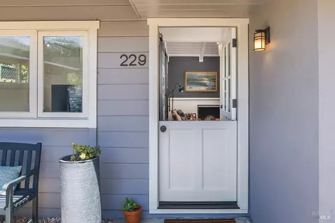 Entry Way - 229 Cardinal Rd, Mill Valley, CA 94941 photo 1 of 1