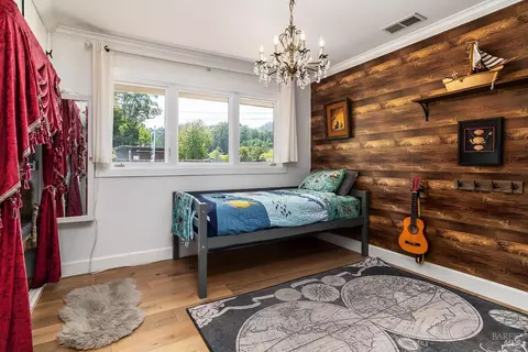 Bedroom - 229 Cardinal Rd, Mill Valley, CA 94941 photo 3 of 4