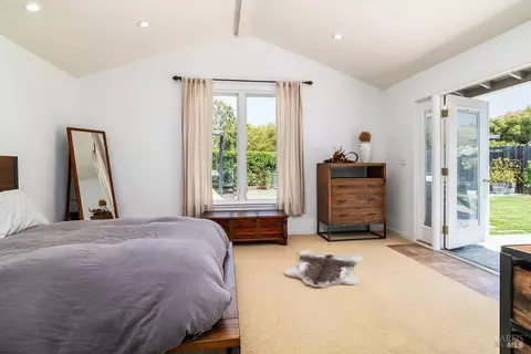 Bedroom - 229 Cardinal Rd, Mill Valley, CA 94941 photo 2 of 4