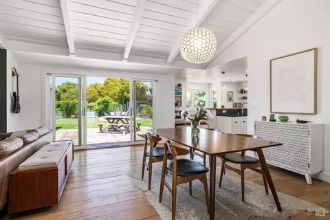 Dining - 229 Cardinal Rd, Mill Valley, CA 94941 photo 2 of 3