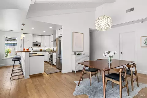 Dining - 229 Cardinal Rd, Mill Valley, CA 94941 photo 3 of 3