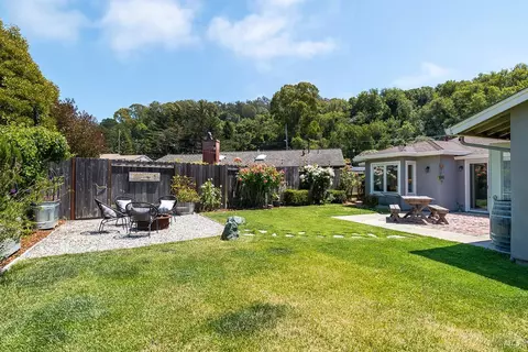Exterior - 229 Cardinal Rd, Mill Valley, CA 94941 photo 5 of 17