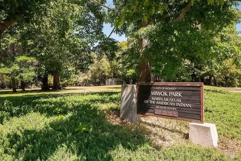 Exterior - 728 Walnut Ct, Novato, CA 94945 photo 4 of 6