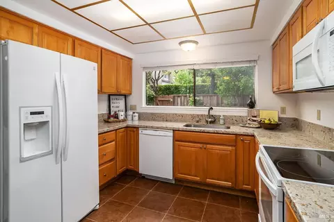 Kitchen - 728 Walnut Ct, Novato, CA 94945 photo 2 of 3