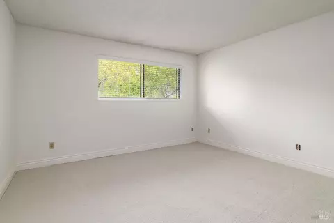 Bedroom - 728 Walnut Ct, Novato, CA 94945 photo 2 of 2