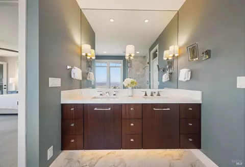Bath - 205 Taylor Rd, Tiburon, CA 94920 photo 5 of 8