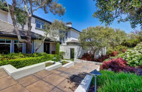Exterior - 205 Taylor Rd, Tiburon, CA 94920 photo 2 of 14