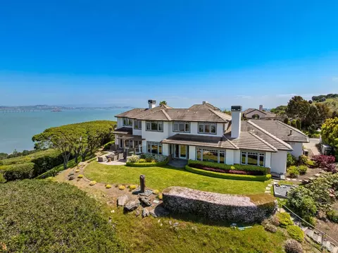 Exterior - 205 Taylor Rd, Tiburon, CA 94920 photo 11 of 14