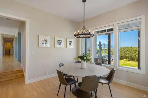 Dining - 205 Taylor Rd, Tiburon, CA 94920 photo 5 of 5