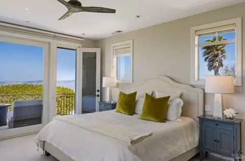 Bedroom - 205 Taylor Rd, Tiburon, CA 94920 photo 2 of 5