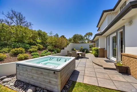 Exterior - 205 Taylor Rd, Tiburon, CA 94920 photo 6 of 14