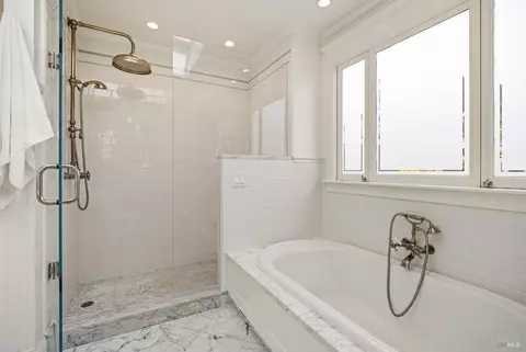 Bath - 44 Mirabel Ave, Mill Valley, CA 94941 photo 4 of 10