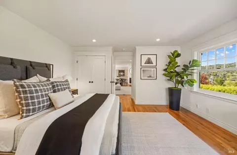 Bedroom - 44 Mirabel Ave, Mill Valley, CA 94941 photo 9 of 12