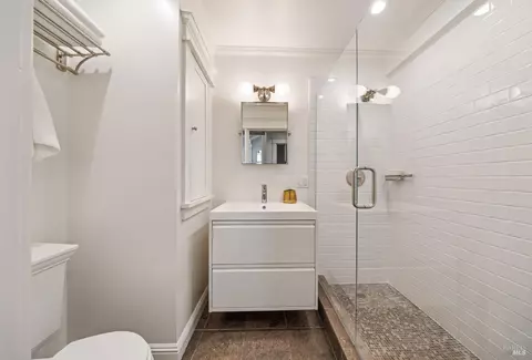 Bath - 44 Mirabel Ave, Mill Valley, CA 94941 photo 8 of 10