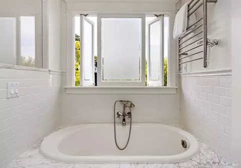 Bath - 44 Mirabel Ave, Mill Valley, CA 94941 photo 3 of 10