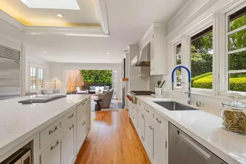 Kitchen - 44 Mirabel Ave, Mill Valley, CA 94941 photo 5 of 11