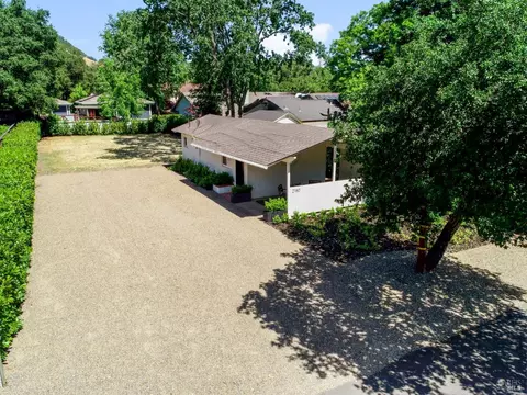 2180 Monroe St, Yountville, CA 94599