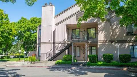 1801 Marshall Rd #908, Vacaville, CA 95687