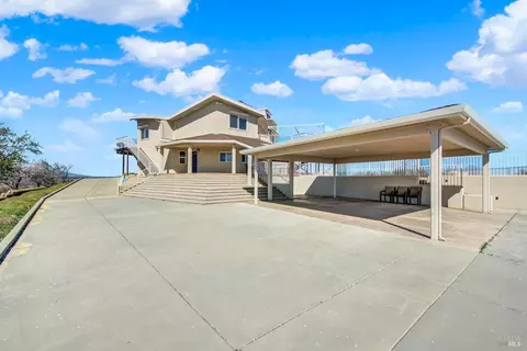 8560 Holmes Ln, Winters, CA 95694
