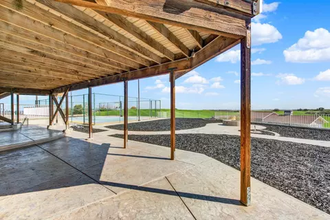 Exterior - 8560 Holmes Ln, Winters, CA 95694 photo 6 of 27