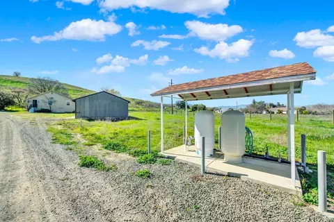Exterior - 8560 Holmes Ln, Winters, CA 95694 photo 26 of 27