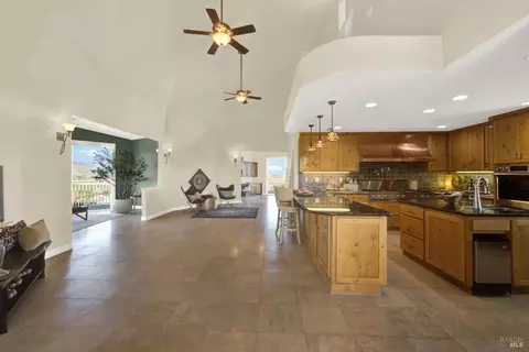 Entry Way - 8560 Holmes Ln, Winters, CA 95694 photo 2 of 6