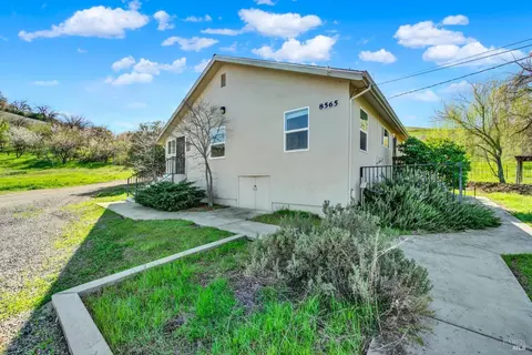 Exterior - 8560 Holmes Ln, Winters, CA 95694 photo 18 of 27
