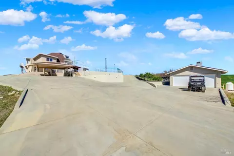 Exterior - 8560 Holmes Ln, Winters, CA 95694 photo 16 of 27