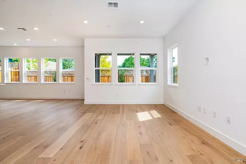 101 Grace Ln, Napa, CA 94559 photo 12
